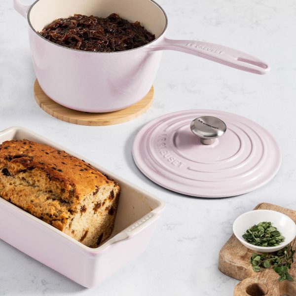 Le Creuset Signature Cast Iron 2.25-quart Shallot Saucepan - Image 2