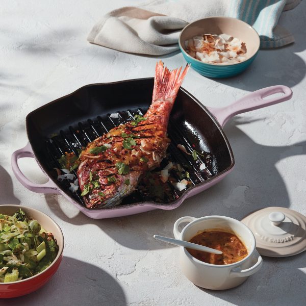 Le Creuset Signature Cast Iron 10.25" Shallot Square Grill Pan - Image 2