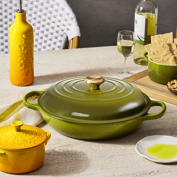 Le Creuset Signature Cast Iron 3.5-quart Olive Braiser - Image 2