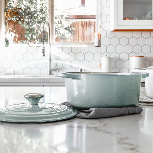 Le Creuset Signature Cast Iron 5.5-quart Sea Salt Round Dutch Oven - Image 8