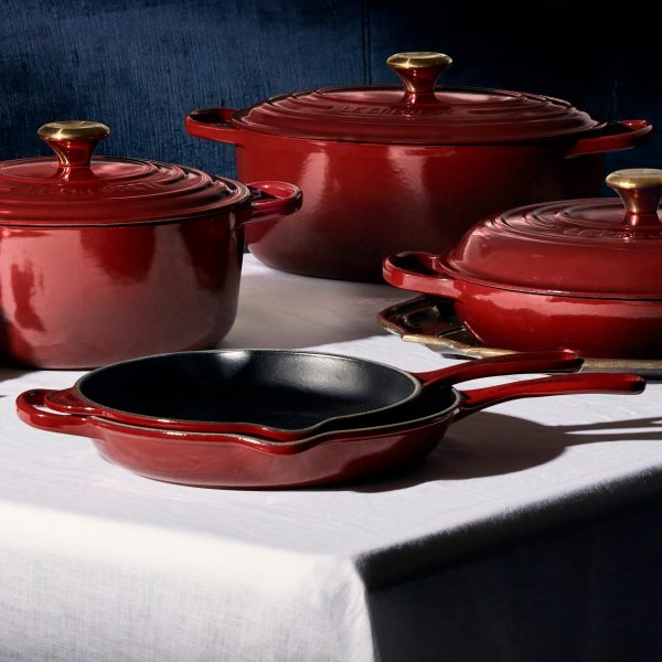 Le Creuset Signature Cast Iron 10.25" Rhone Skillet - Image 5
