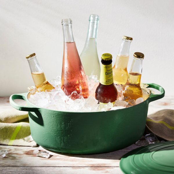 Le Creuset Signature Cast Iron 15.5-quart Artichaut Oval Dutch Oven - Image 6