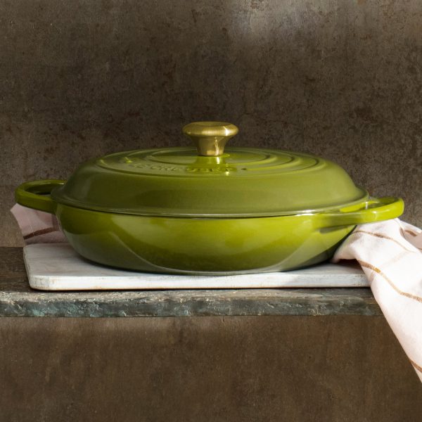 Le Creuset Signature Cast Iron 3.5-quart Olive Braiser - Image 4