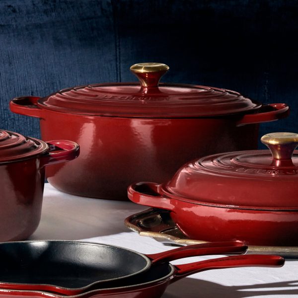 Le Creuset Signature Cast Iron 8-quart Rhone Oval Dutch Oven - Image 6