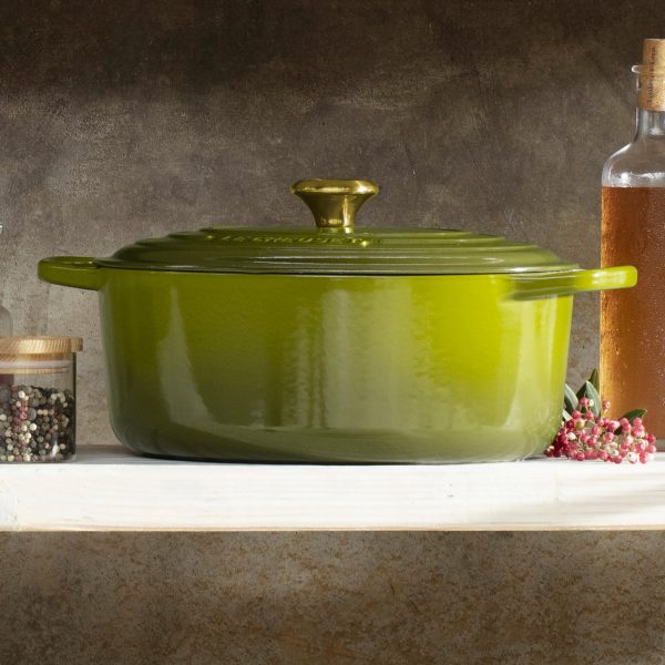 Le Creuset Signature Cast Iron 8-quart Olive Oval Dutch Oven - Image 4