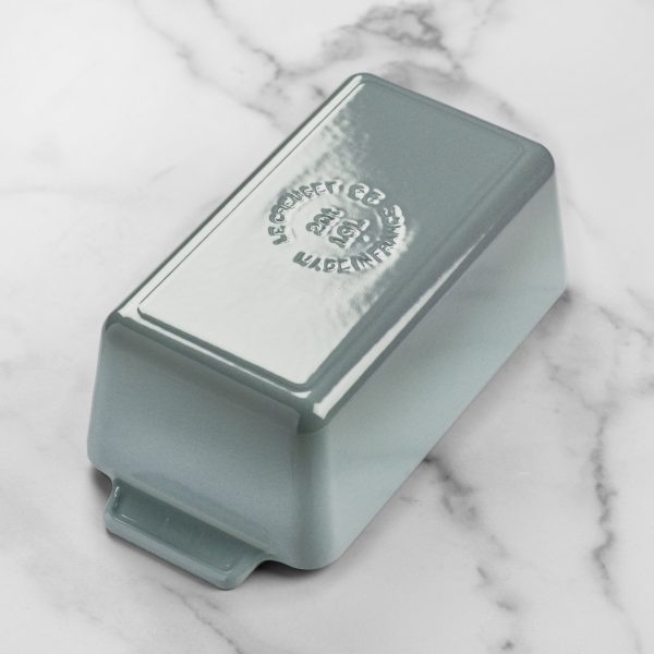 Le Creuset Signature Cast Iron 9 x 5" Sea Salt Loaf Pan - Image 5