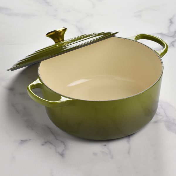 Le Creuset Signature Cast Iron 7.25-quart Olive Round Dutch Oven - Image 5