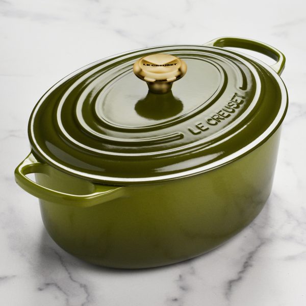Le Creuset Signature Cast Iron 8-quart Olive Oval Dutch Oven - Image 3