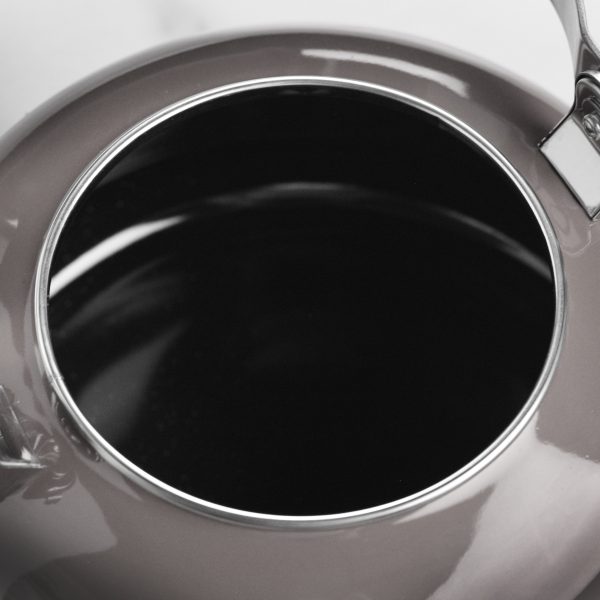 Le Creuset Enameled Steel 1.7-quart Oyster Whistling Tea Kettle - Image 4