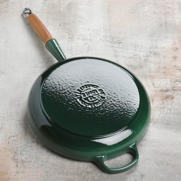 Le Creuset Cast Iron 10.25" Artichaut Fry Pan with Wood Handle - Image 3