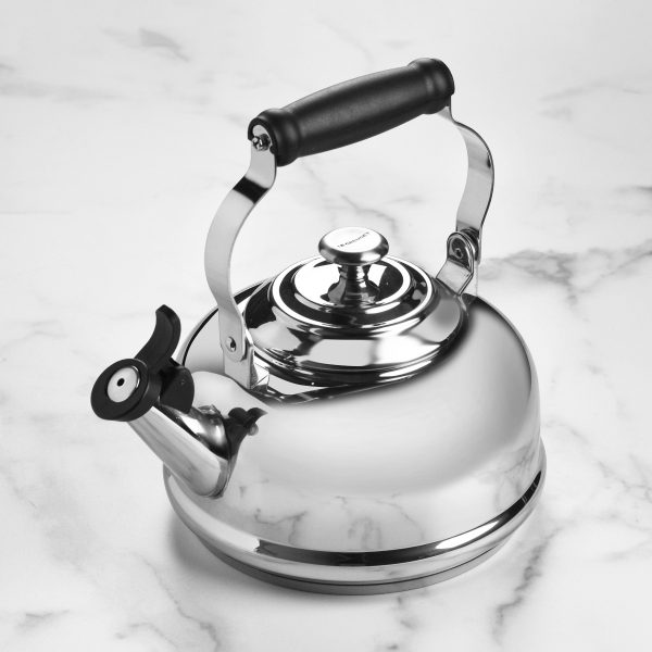 Le Creuset 1.7-quart Stainless Steel Whistling Tea Kettle - Image 2