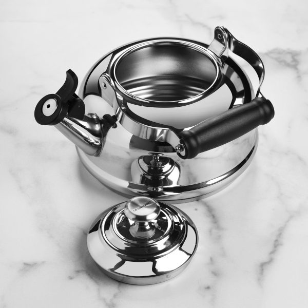 Le Creuset 1.7-quart Stainless Steel Whistling Tea Kettle - Image 7