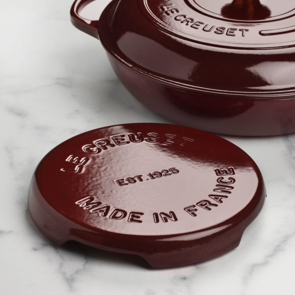 Le Creuset Signature Cast Iron 8.8" Rhone Round Trivet - Image 7