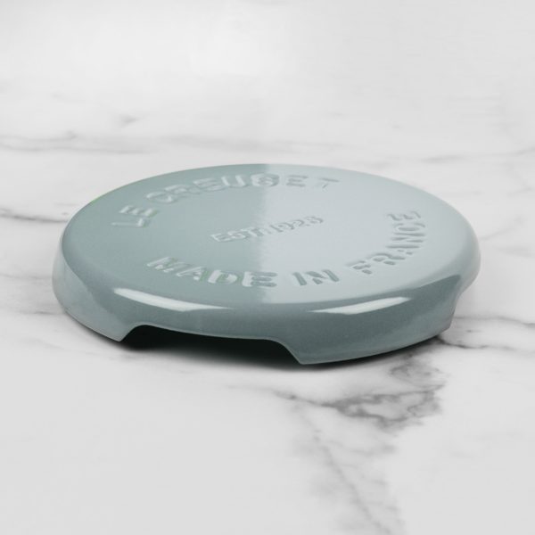 Le Creuset Signature Cast Iron 8.8" Sea Salt Round Trivet - Image 3