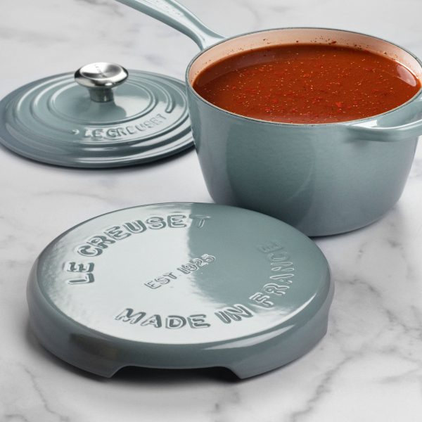 Le Creuset Signature Cast Iron 8.8" Sea Salt Round Trivet - Image 5