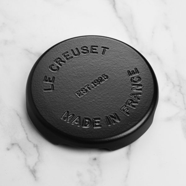 Le Creuset Signature Cast Iron 8.8" Licorice Round Trivet - Image 3