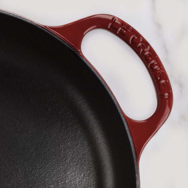 Le Creuset Signature Cast Iron 11" Rhone Everyday Pan - Image 3