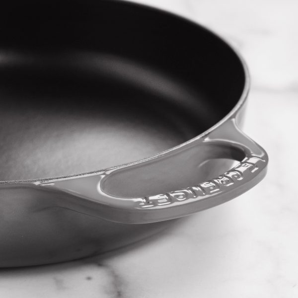 Le Creuset Signature Cast Iron 11" Oyster Everyday Pan - Image 7