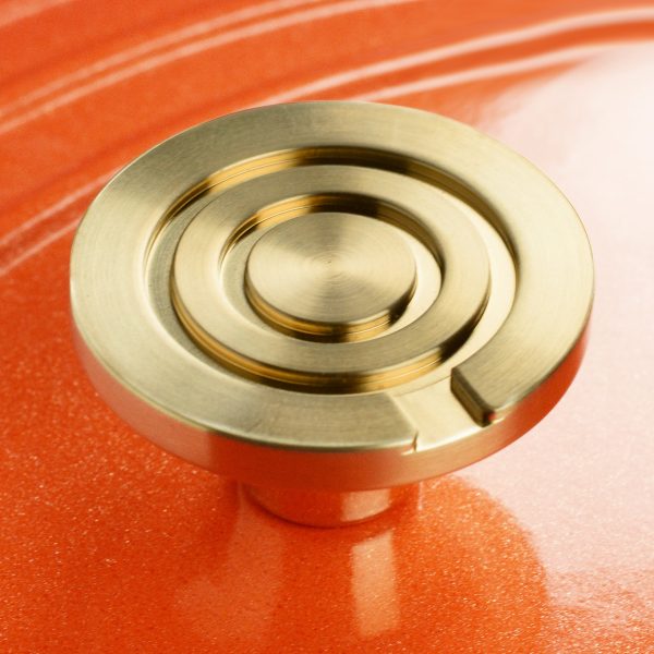 Le Creuset Signature Cast Iron 4.5-quart Flamme Doree Round Dutch Oven - Image 7