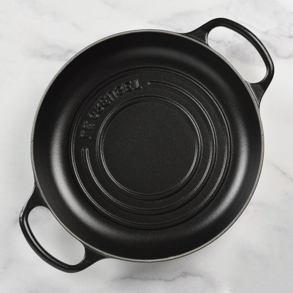 Le Creuset Signature Cast Iron 9.5" Licorice Bread Oven - Image 4