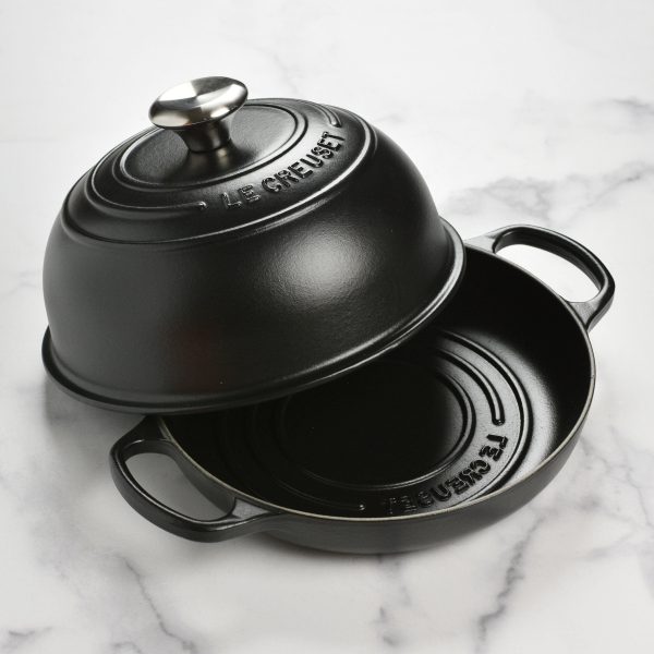 Le Creuset Signature Cast Iron 9.5" Licorice Bread Oven - Image 7