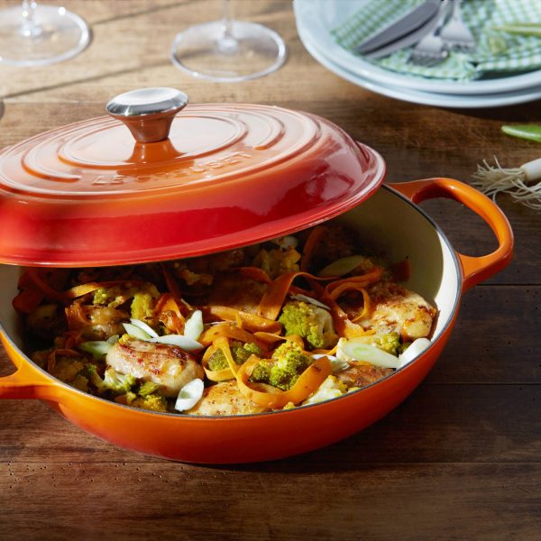Le Creuset Signature Cast Iron 5-quart Flame Braiser - Image 2