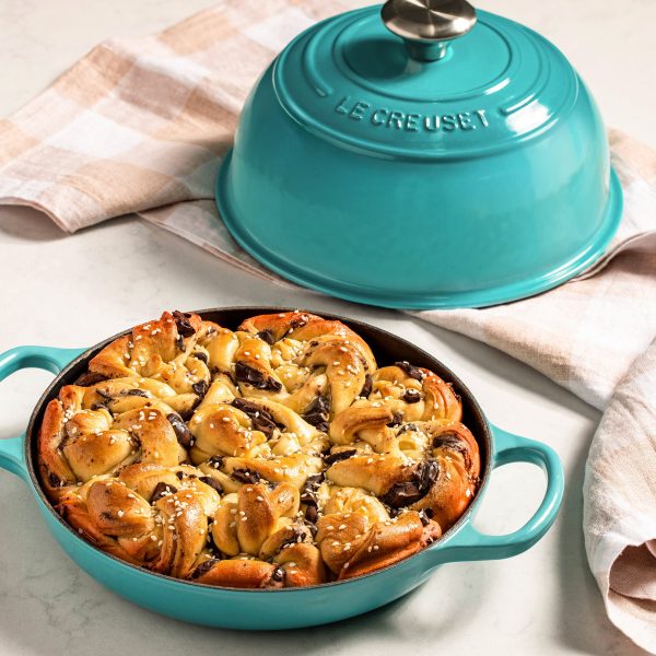 Le Creuset Signature Cast Iron 9.5" Caribbean Bread Oven - Image 2